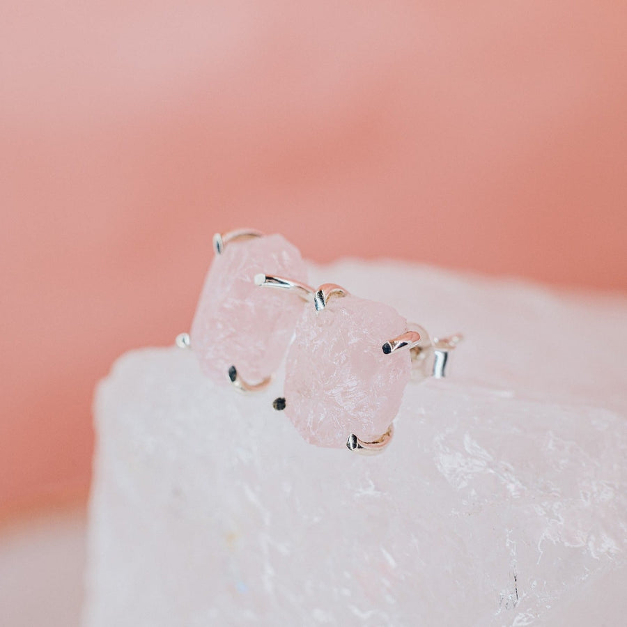 Boucles d'oreilles en quartz rose et argent brut