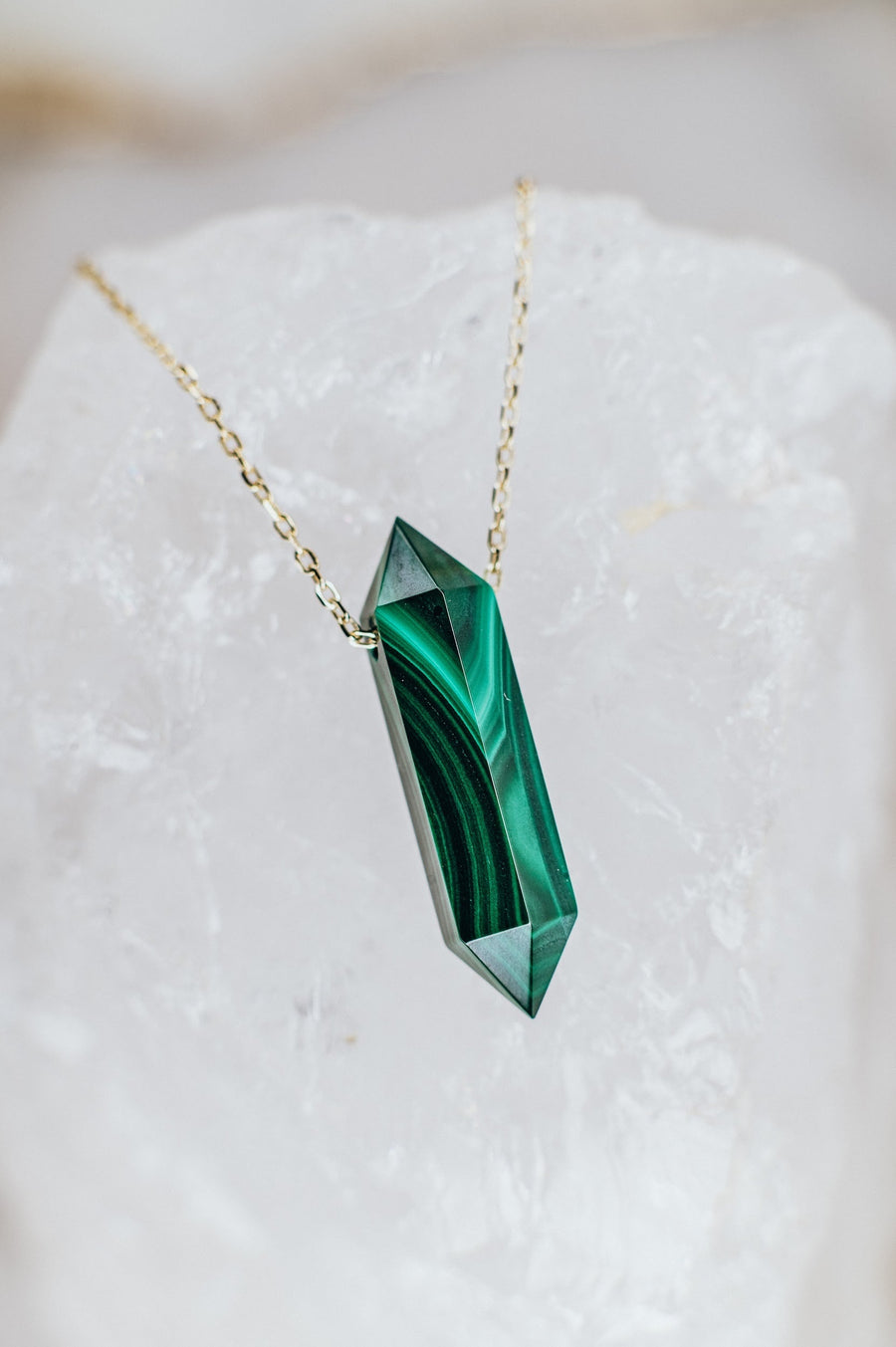 Collier à pointes en malachite