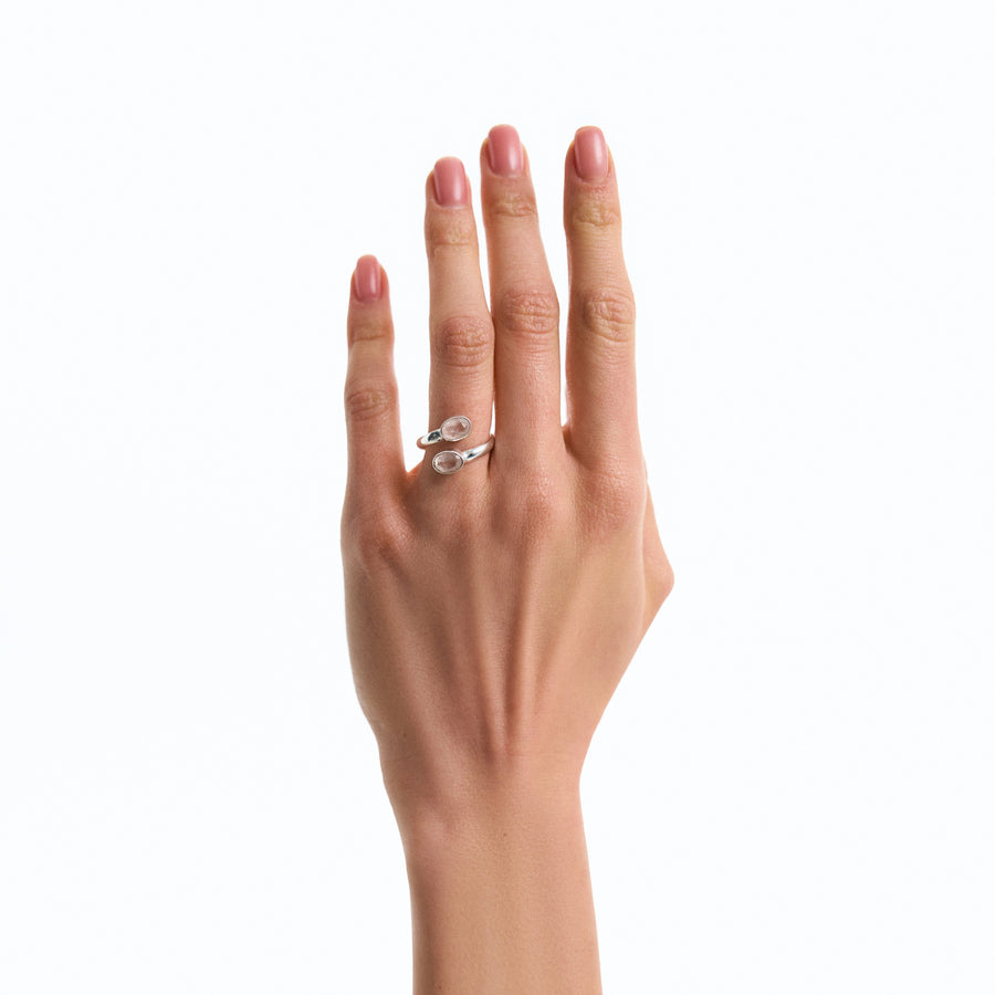 Rose quartz oval ring
