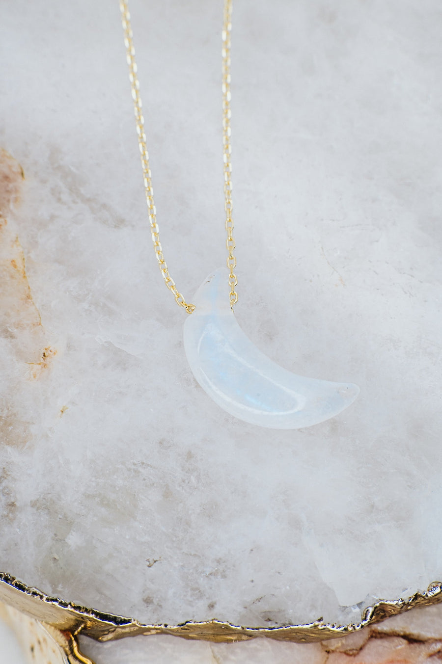 Collier lune en pierre de lune