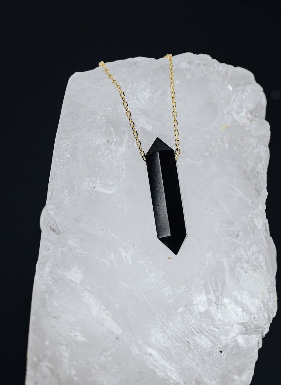 Collier à pointe d'onyx noir 14K