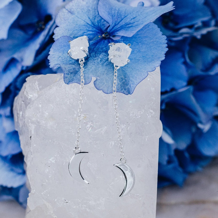 Boucles d'oreilles pendantes lune en pierre de lune brute