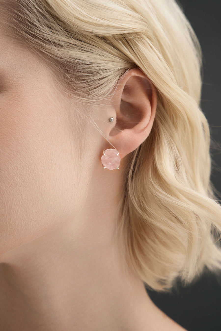Boucles d'oreilles en quartz rose et argent brut