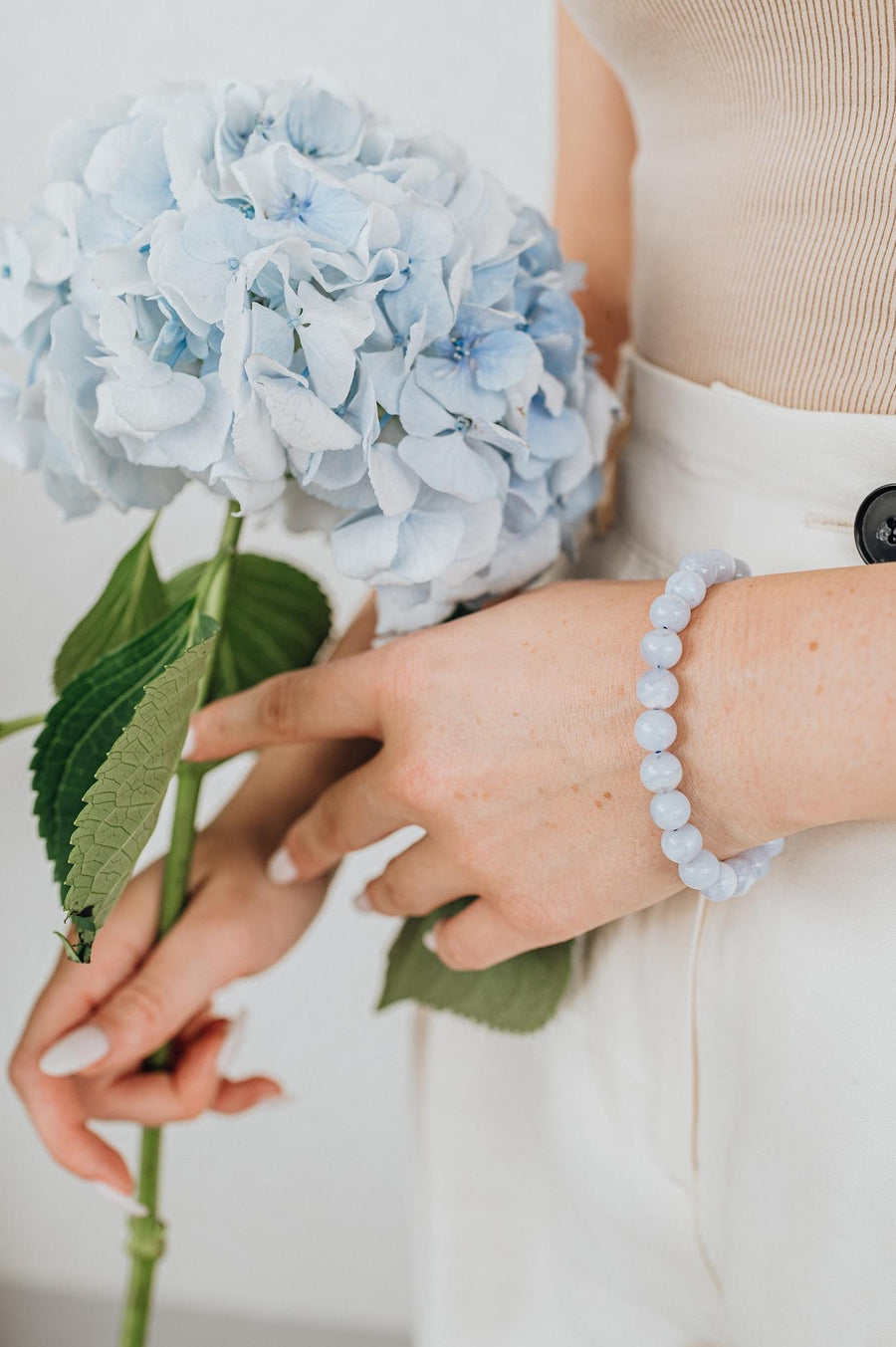 Blue lace agate beaded bracelet