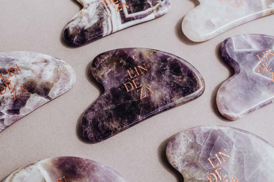Gua sha en améthyste