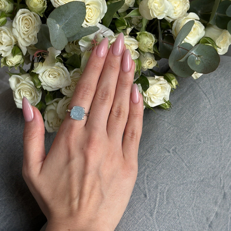 Bague ajustable en argent brut et aigue-marine