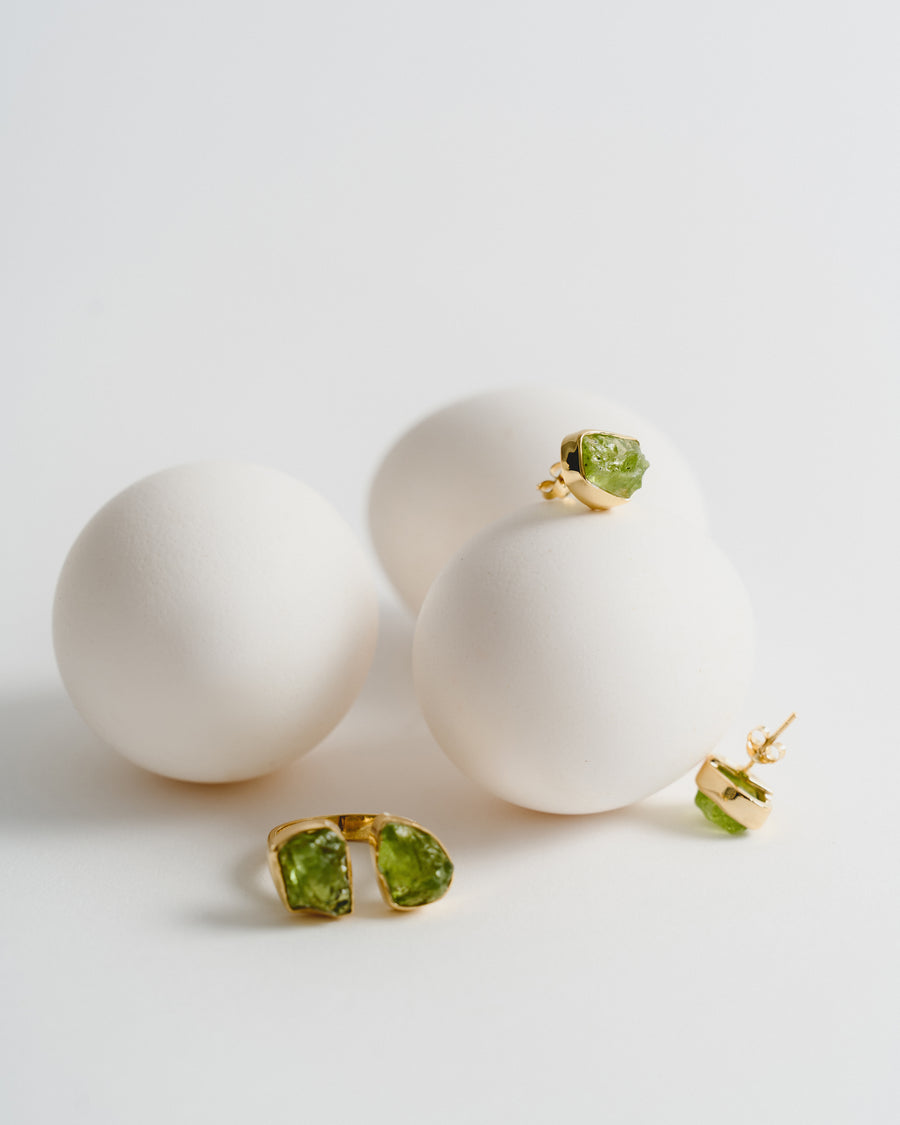 Peridot 18K stud earrings