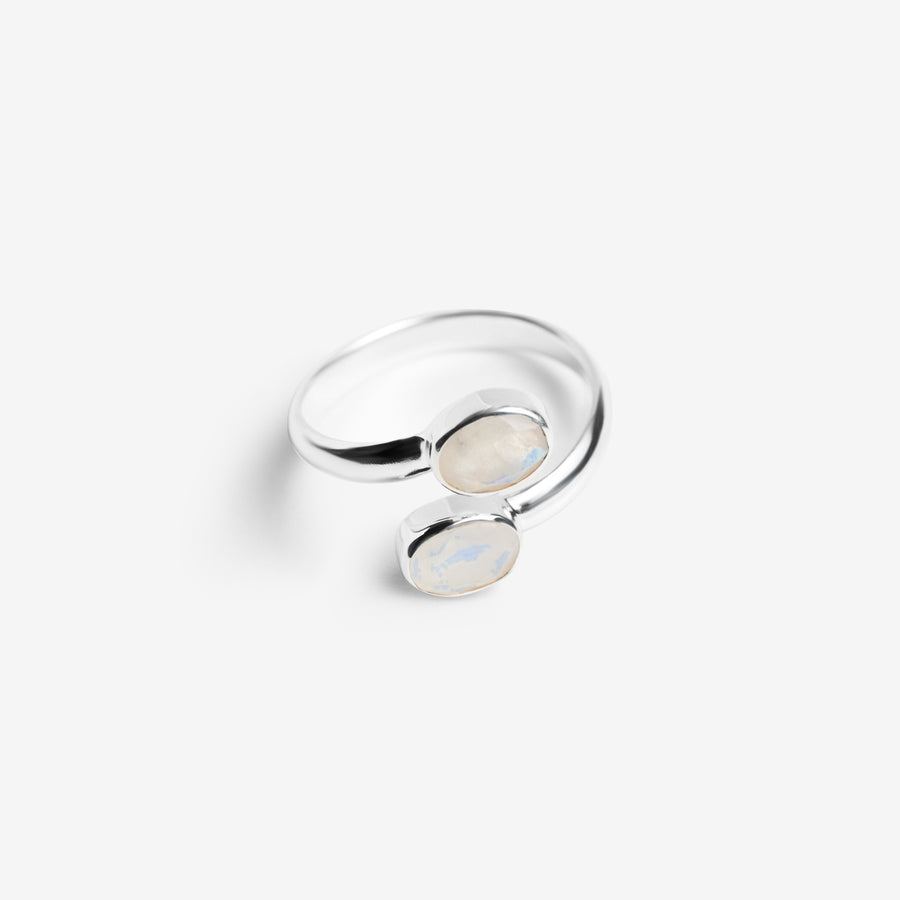 Moonstone oval ring