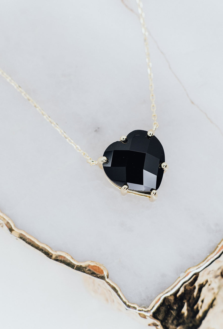 Collier coeur en onyx noir 14K