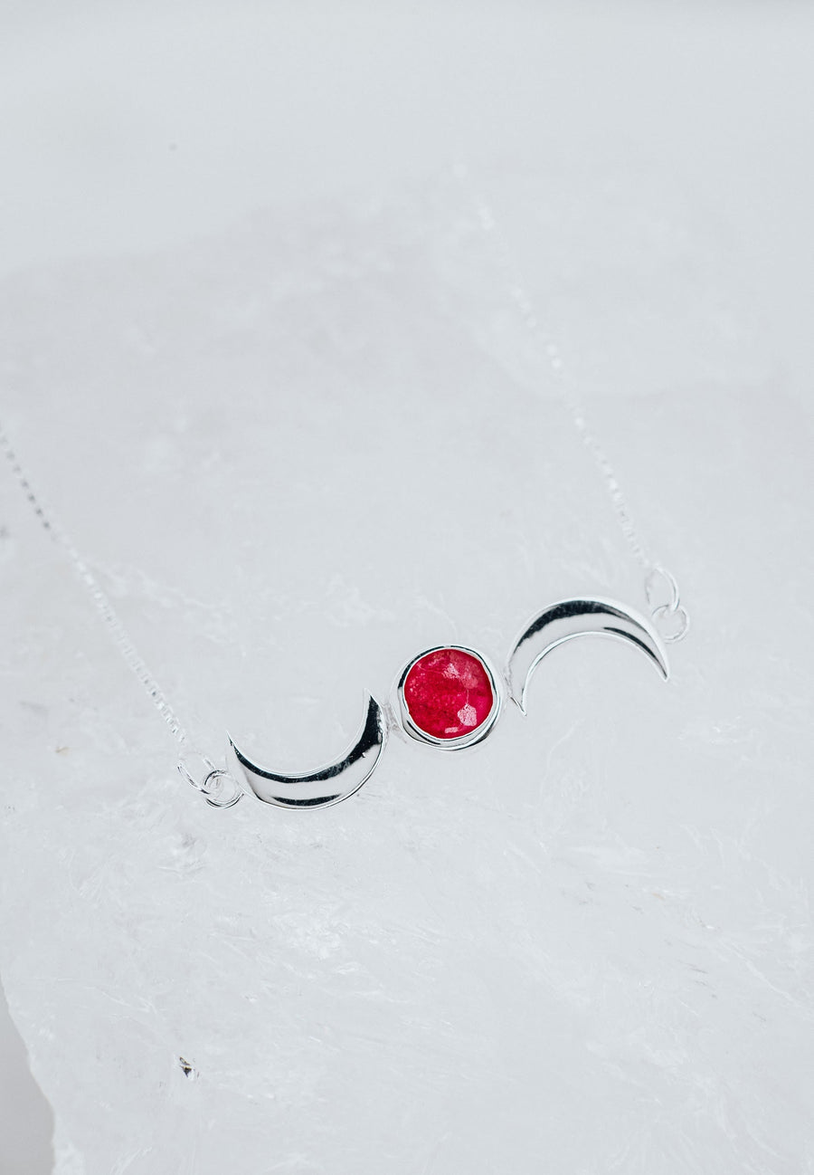 Collier lune double en rubis