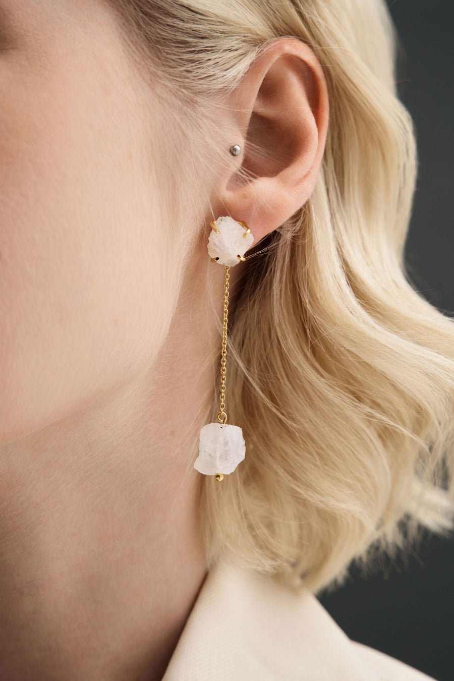 Boucles d'oreilles tombantes en pierre de lune