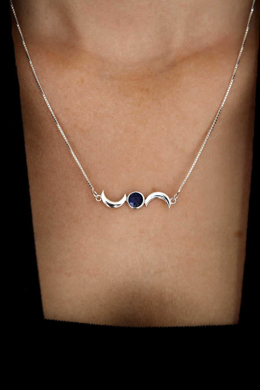 Collier lune double en saphir
