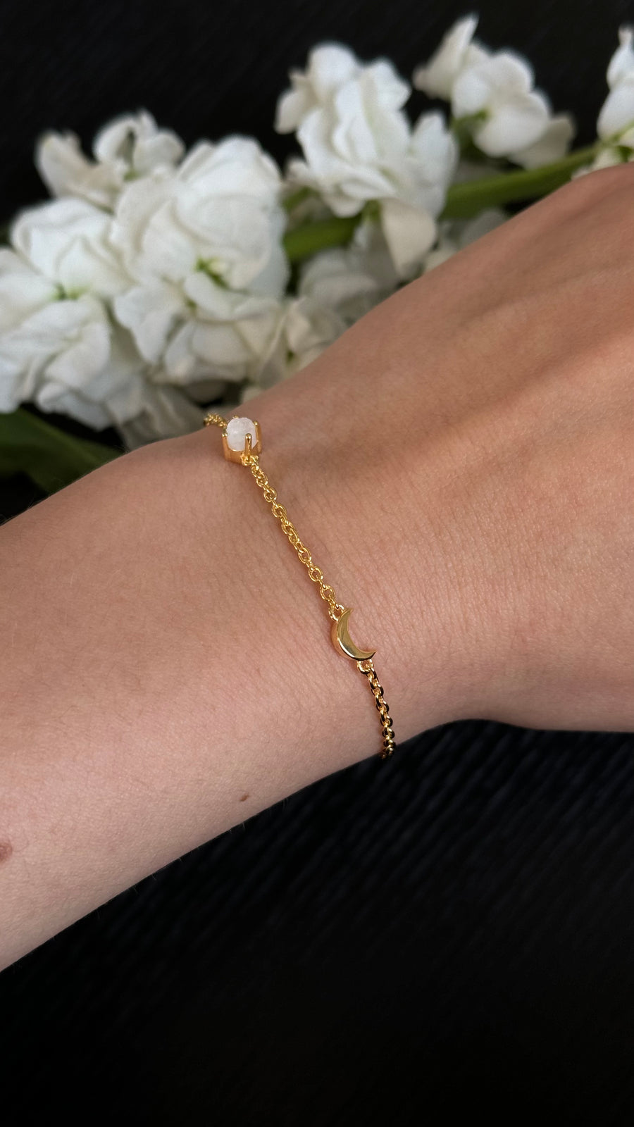 Bracelet Croissant de Lune 18K en Pierre de Lune