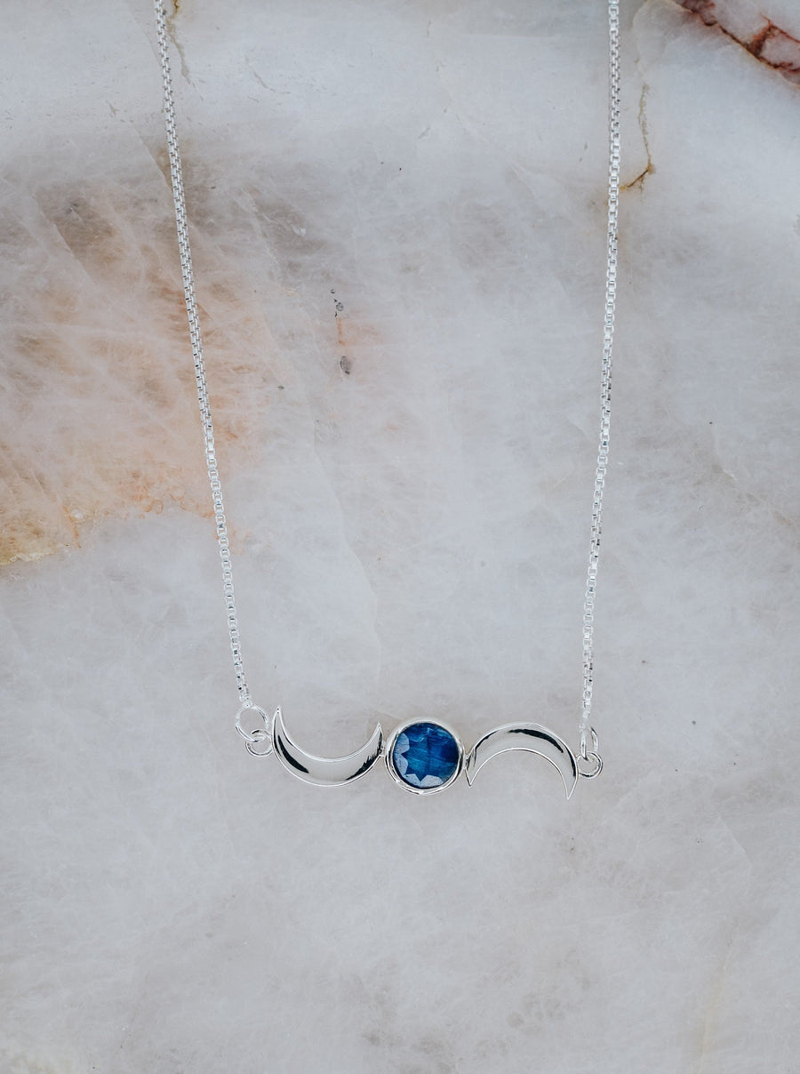 Collier lune double en saphir