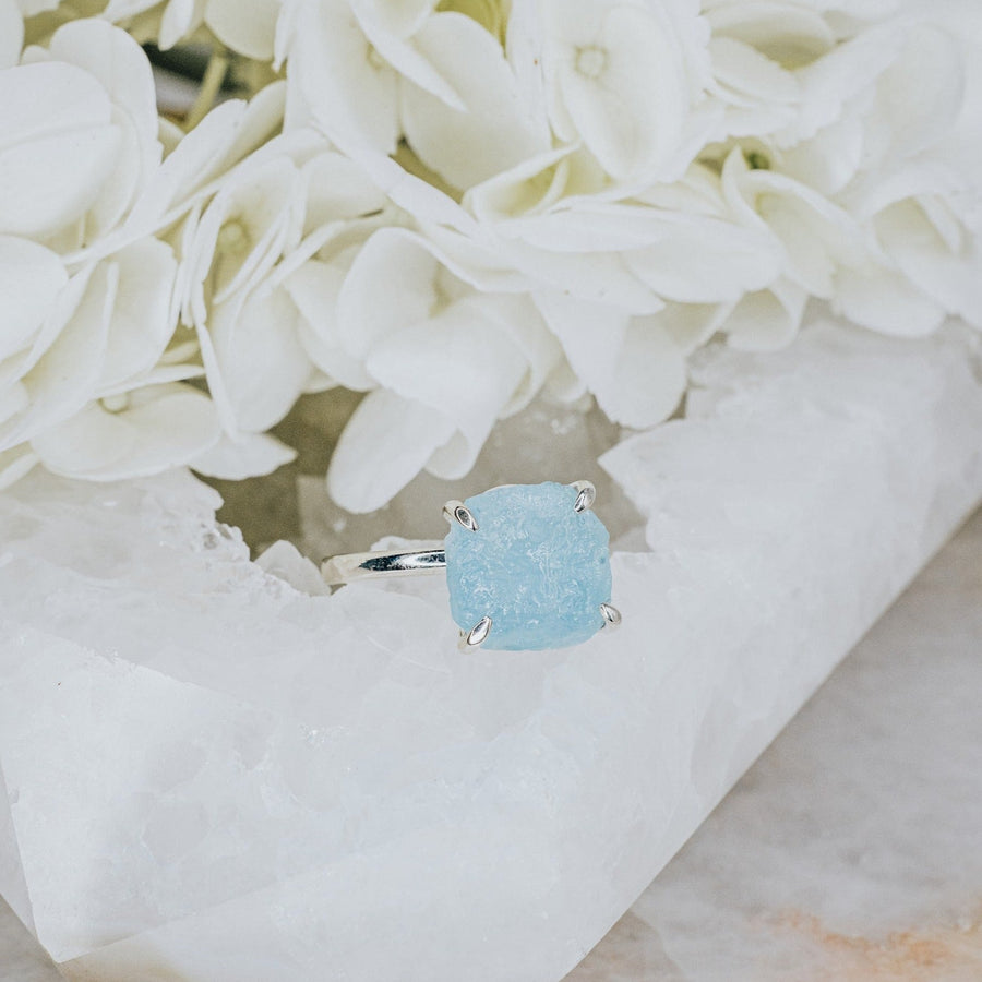 Bague ajustable en argent brut et aigue-marine