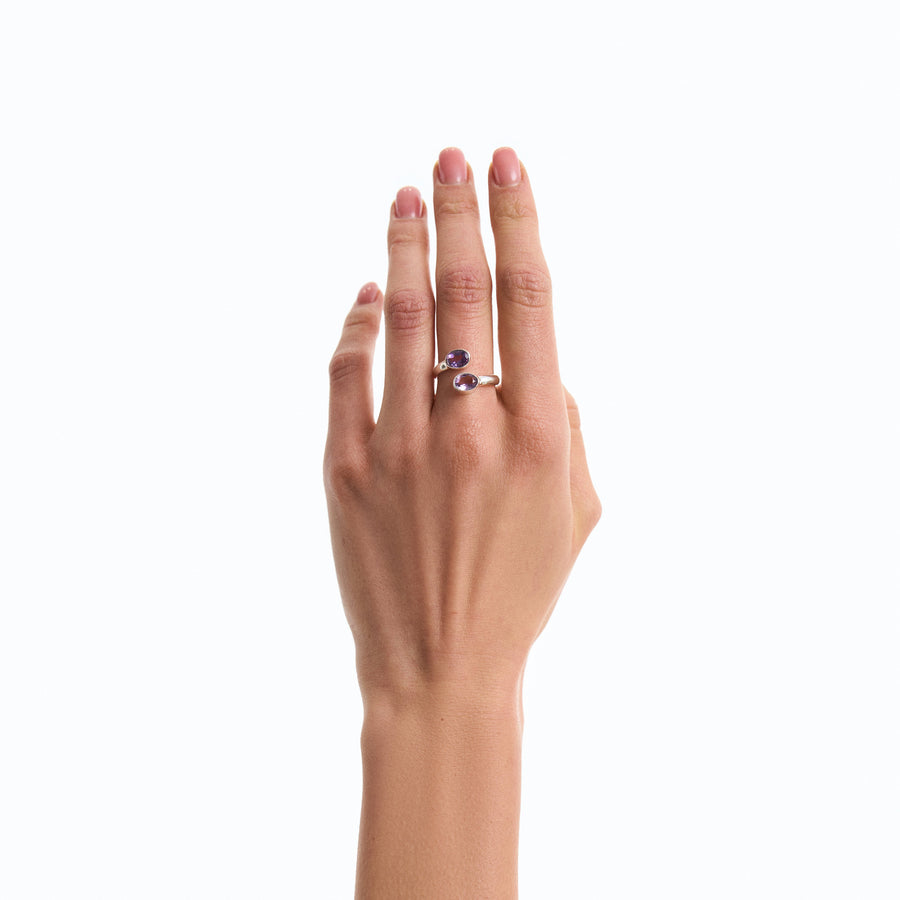 Amethyst oval ring