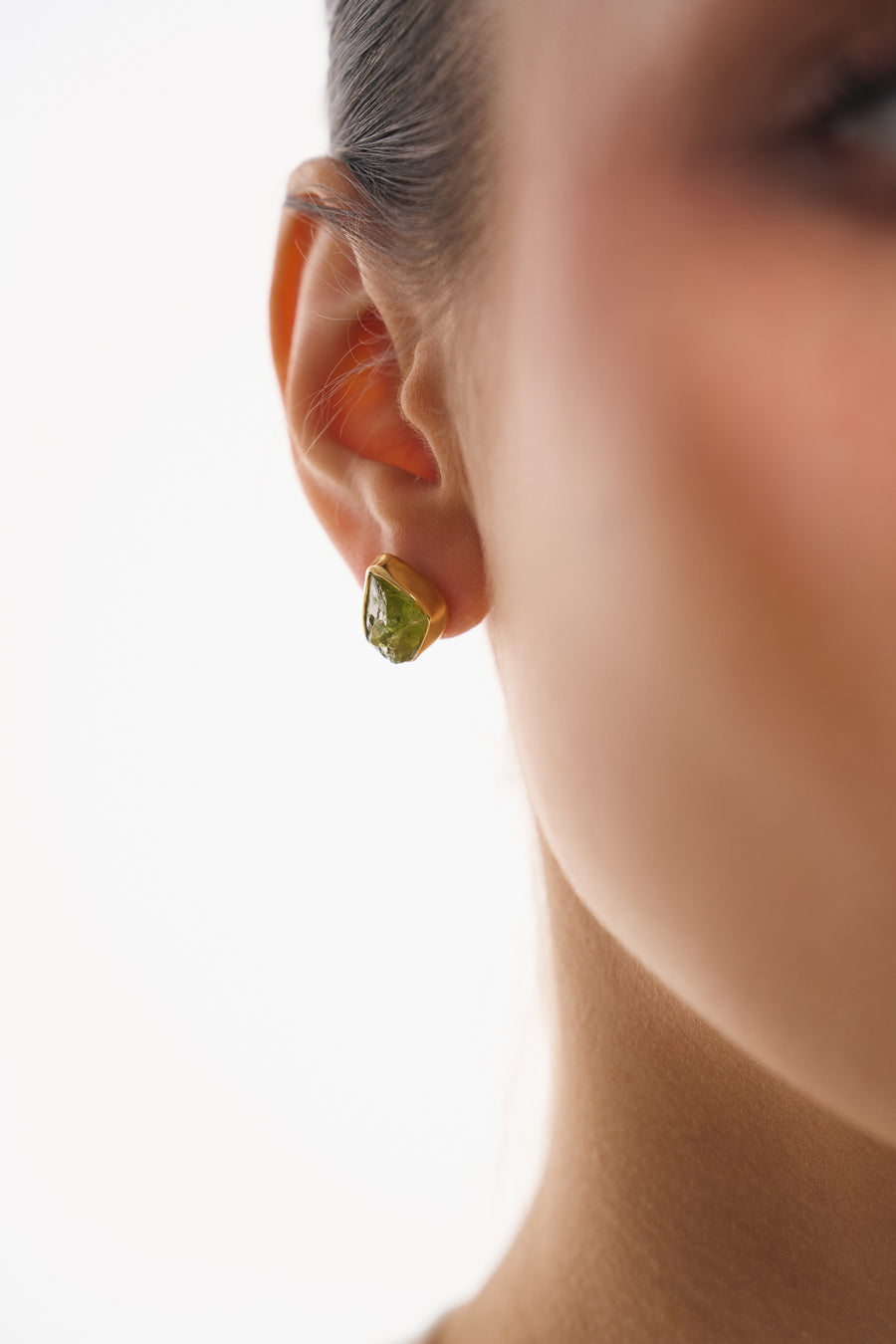 Peridot 18K stud earrings