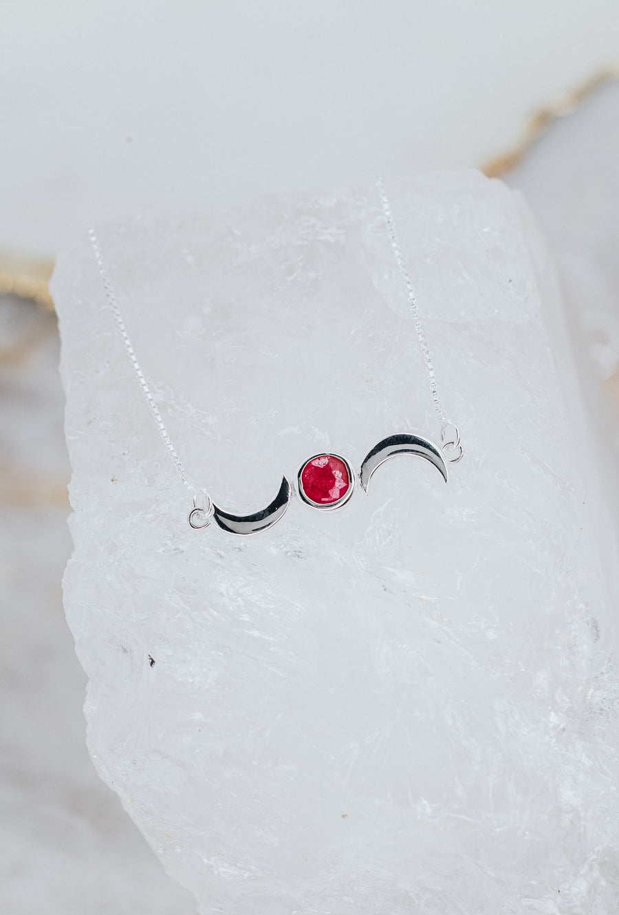 Collier lune double en rubis