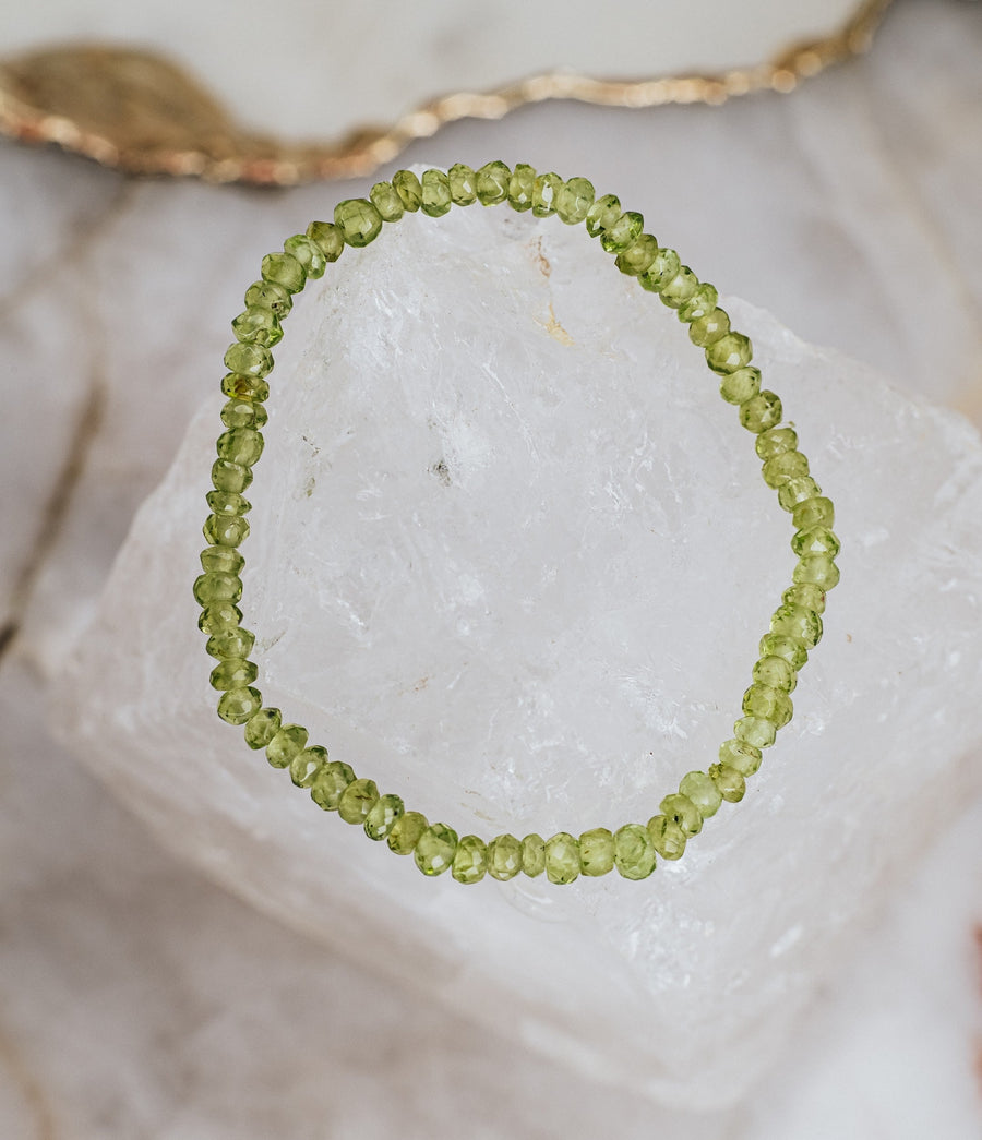 Peridot faceted bracelet