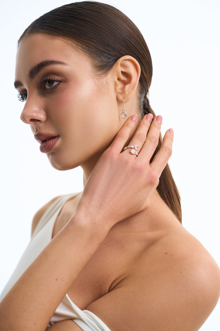 Rose quartz oval ring