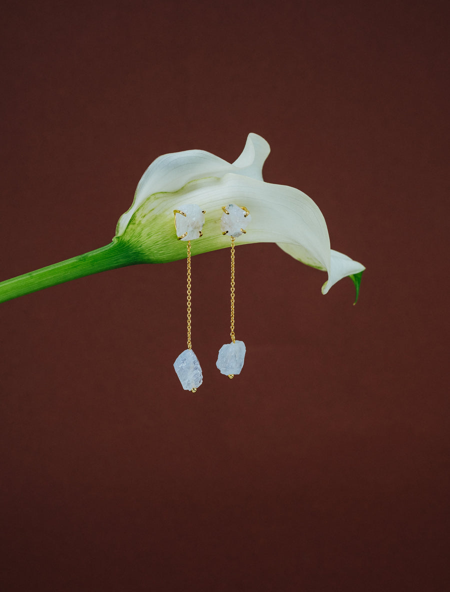Boucles d'oreilles tombantes en pierre de lune