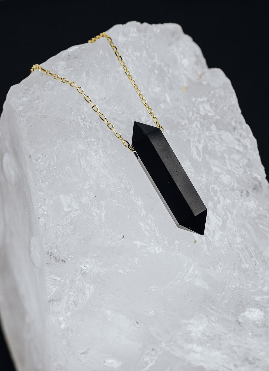 Collier à pointe d'onyx noir 14K