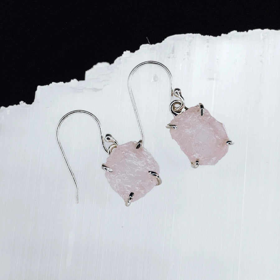 Boucles d'oreilles à crochets en quartz rose