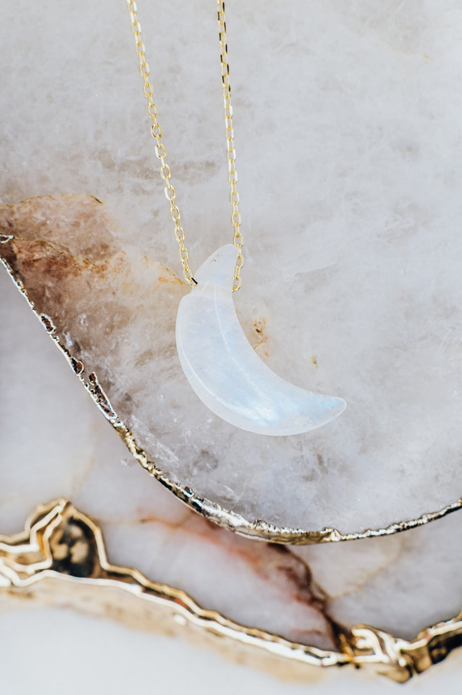 Collier lune en pierre de lune