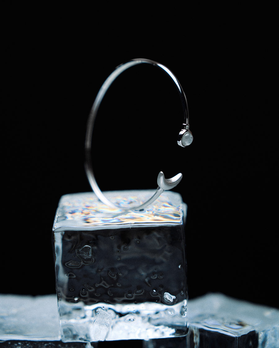 Moon shaped moonstone silver bracelet