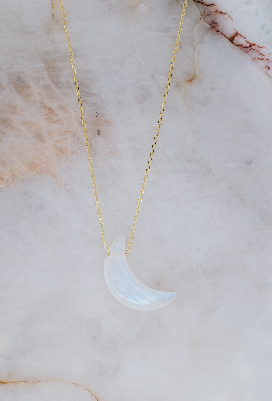 Collier lune en pierre de lune