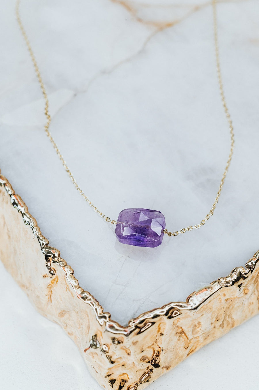 Collier en améthyste carré