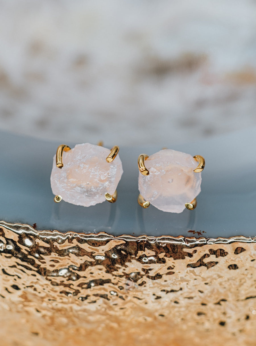 Boucles d'oreilles cloutées en quartz rose