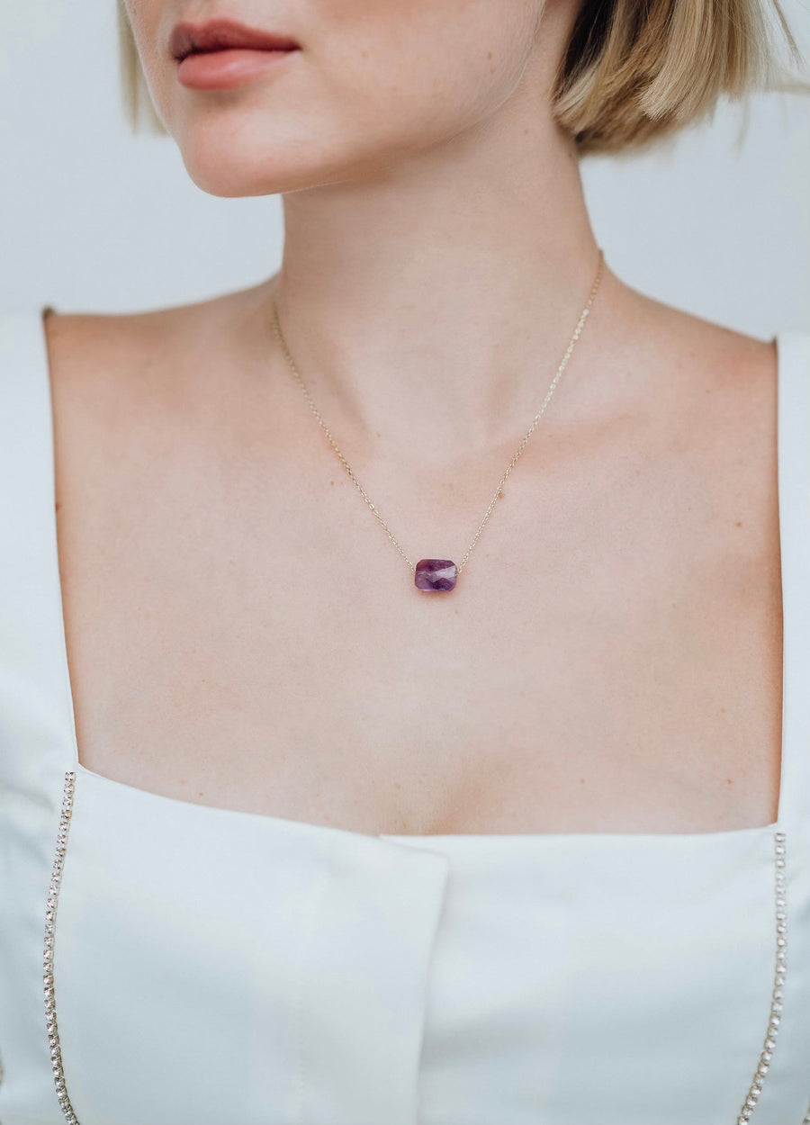 Collier en améthyste carré