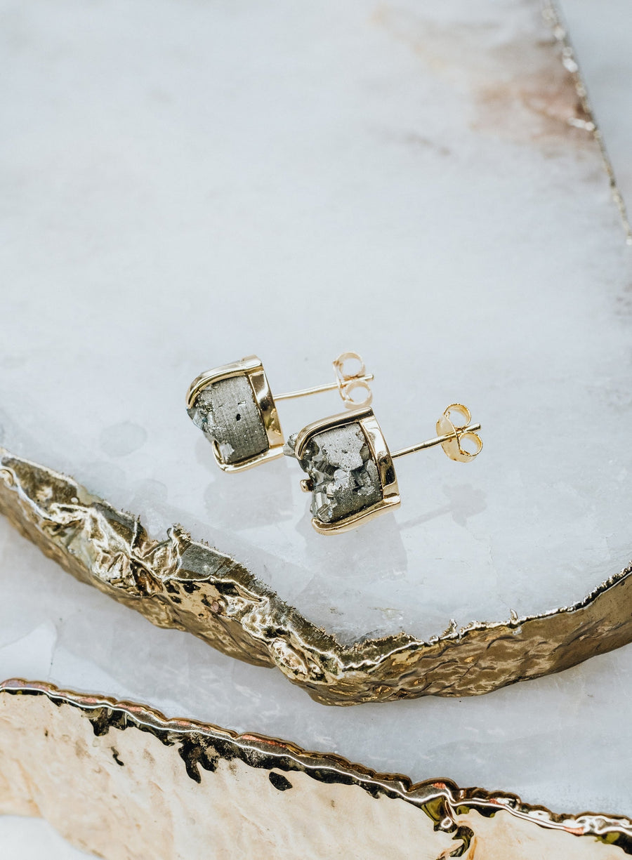 Boucles d’oreilles puces en pyrite argenté