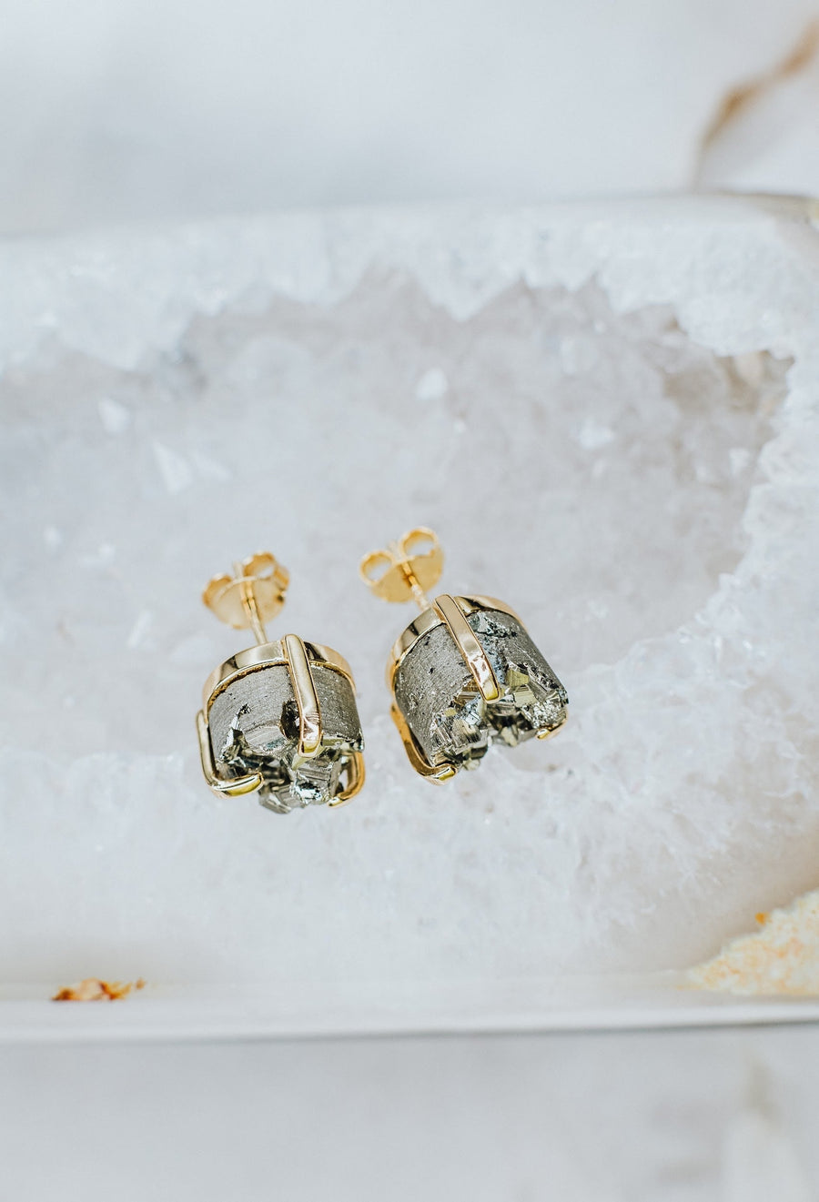 Boucles d’oreilles puces en pyrite argenté