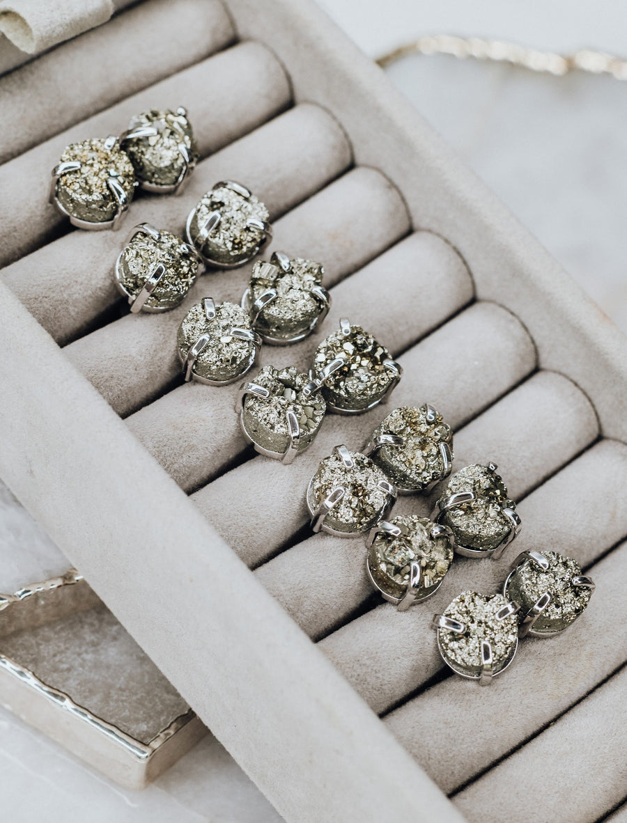 Boucles d’oreilles puces en pyrite argenté