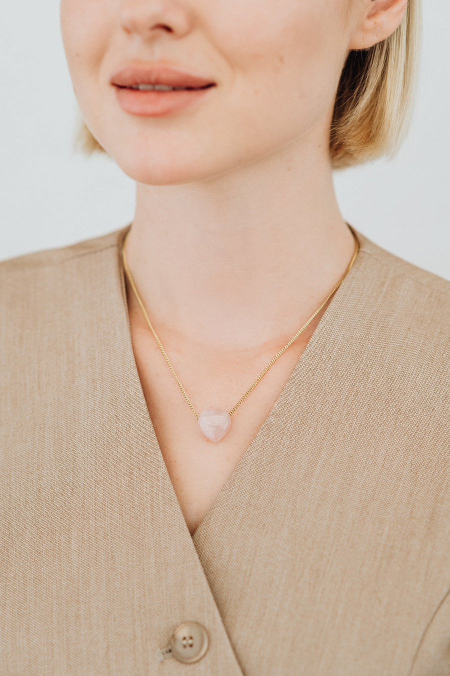 Collier cœur en quartz rose chaîne serpent