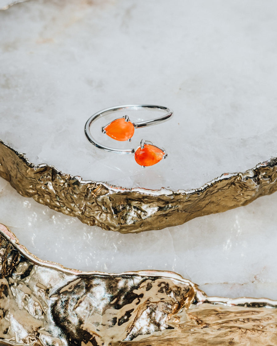 Teardrop carnelian silver double ring