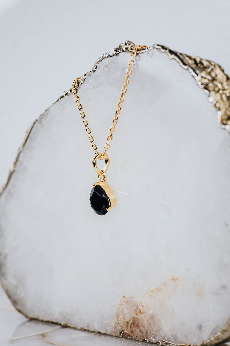 Teardrop black onyx necklace gold plated
