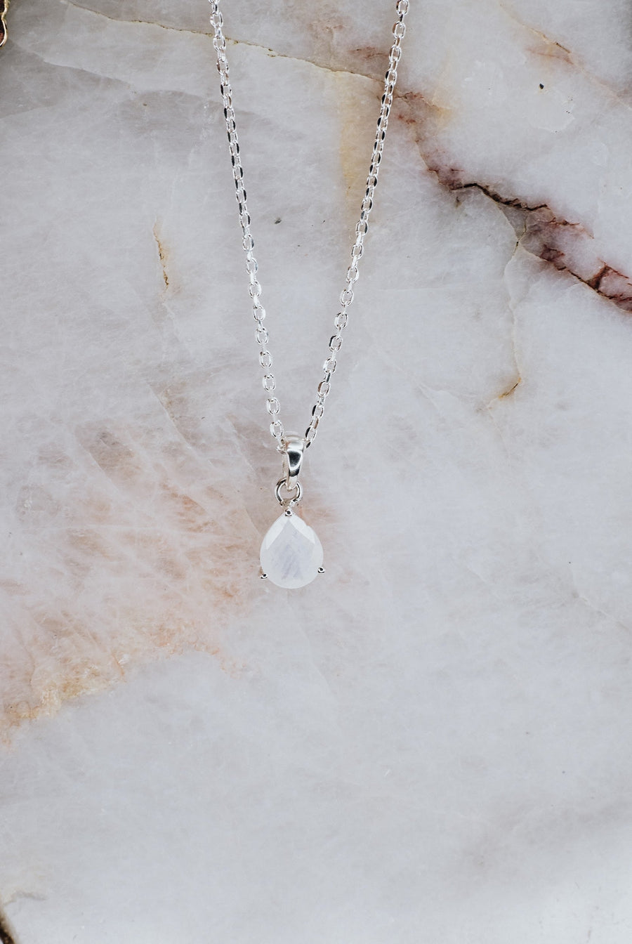 Teardrop moonstone silver necklace