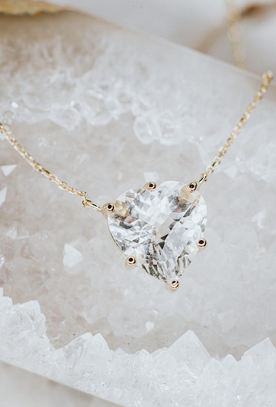 Collier cœur en quartz clair