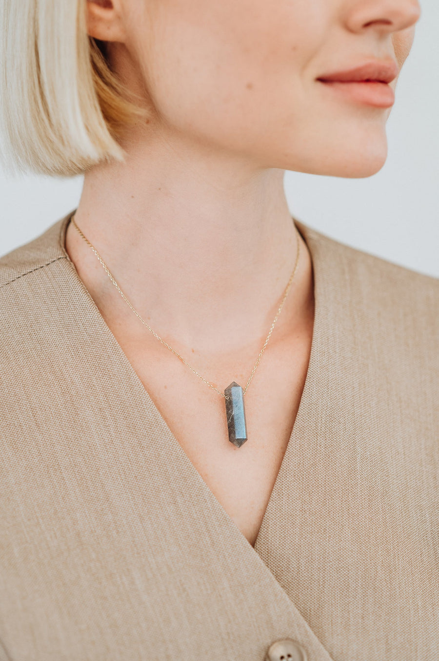 Collier à pointes en labradorite