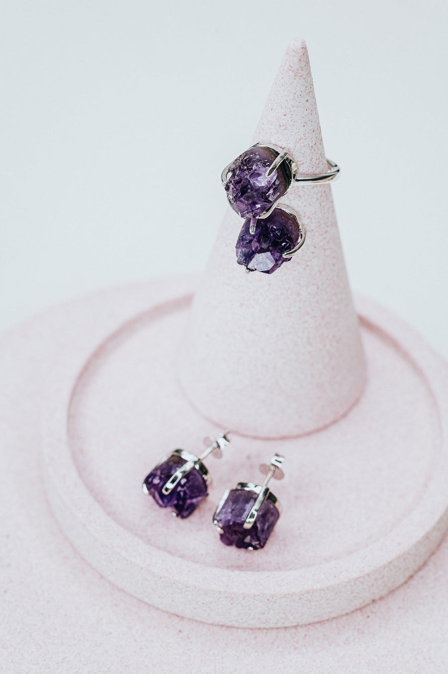 Bague en argent avec améthyste