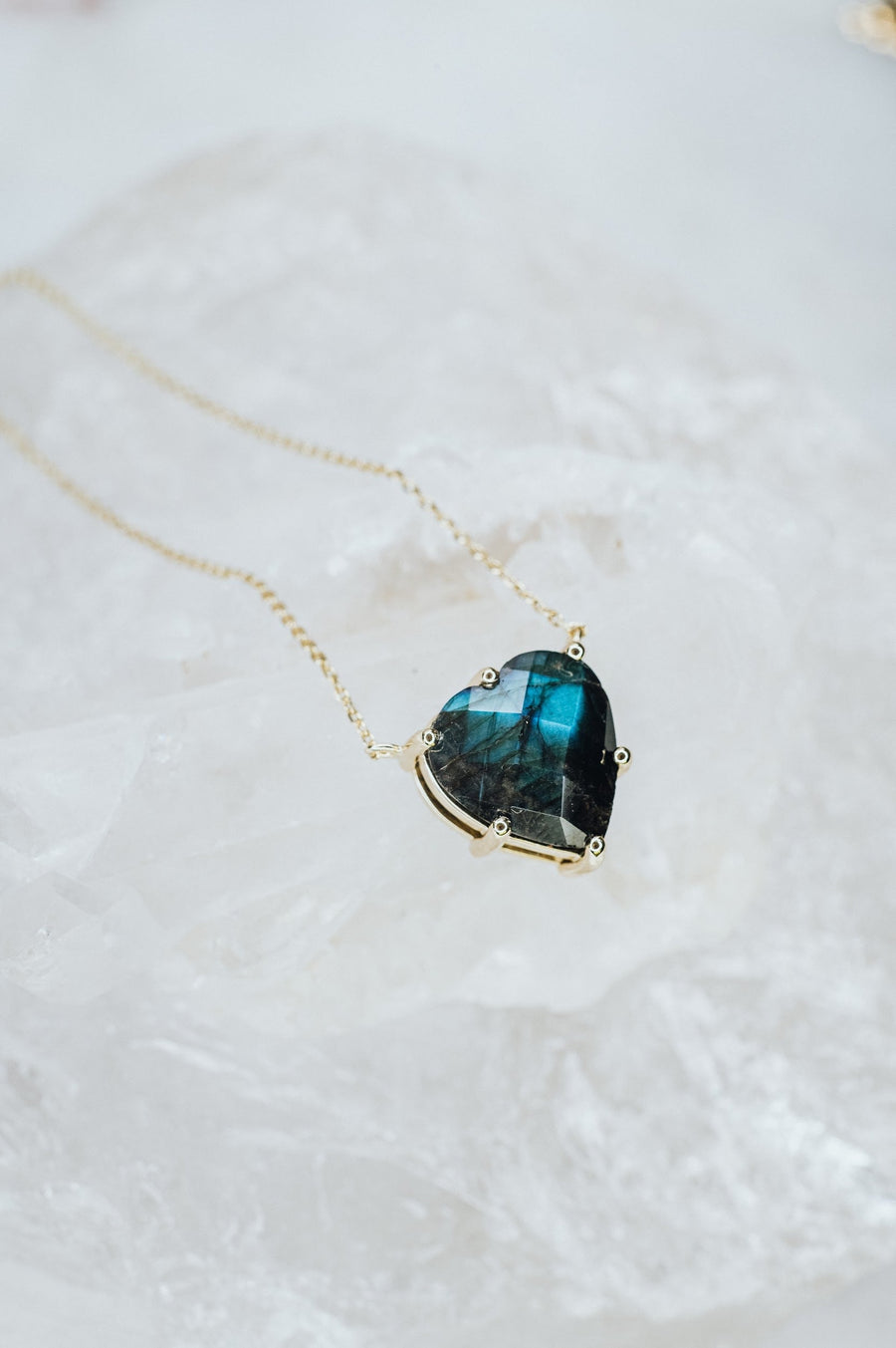 Collier cœur en labradorite