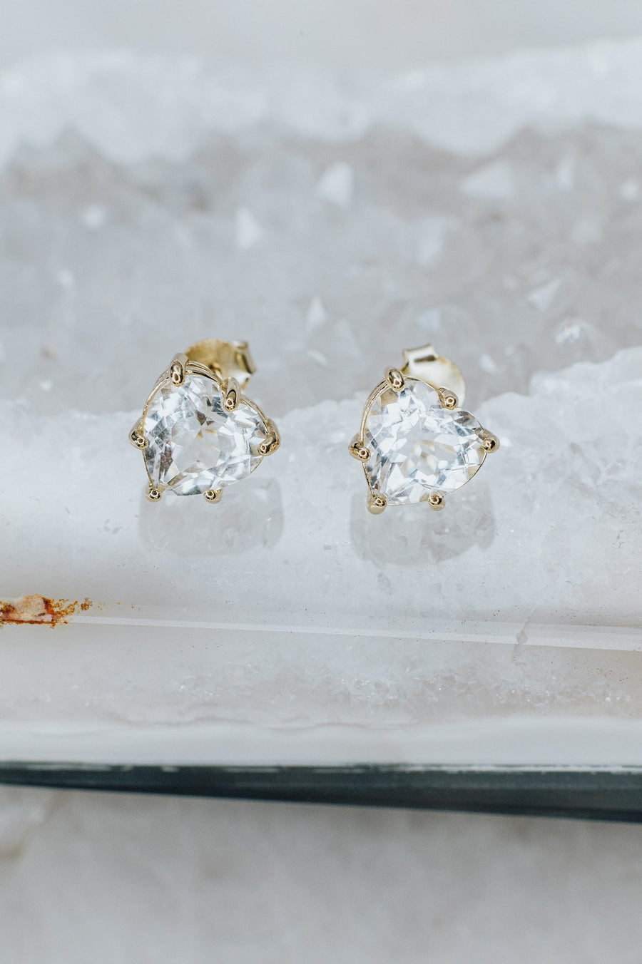 Boucles d'oreilles cœur en quartz clair