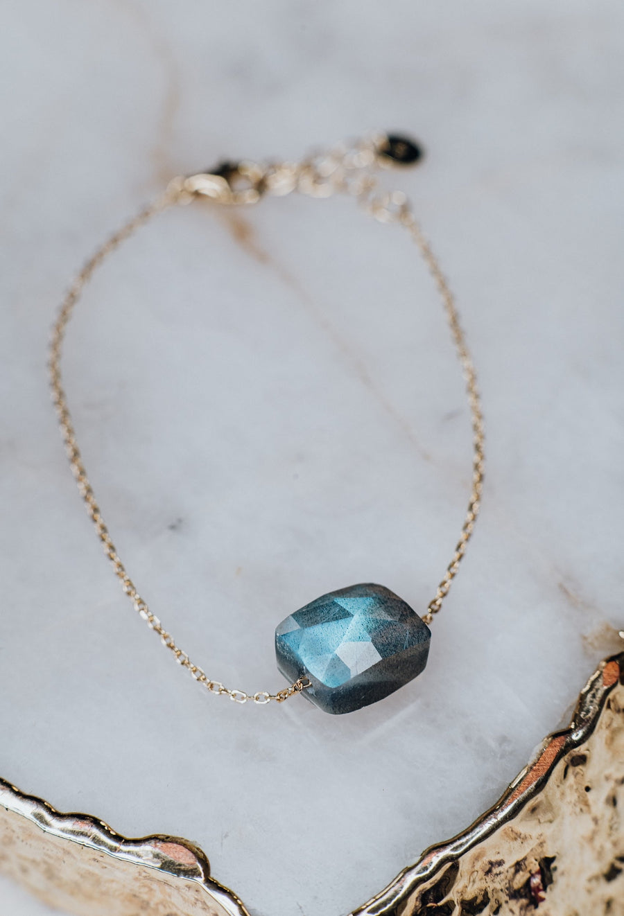 Bracelet carré en labradorite