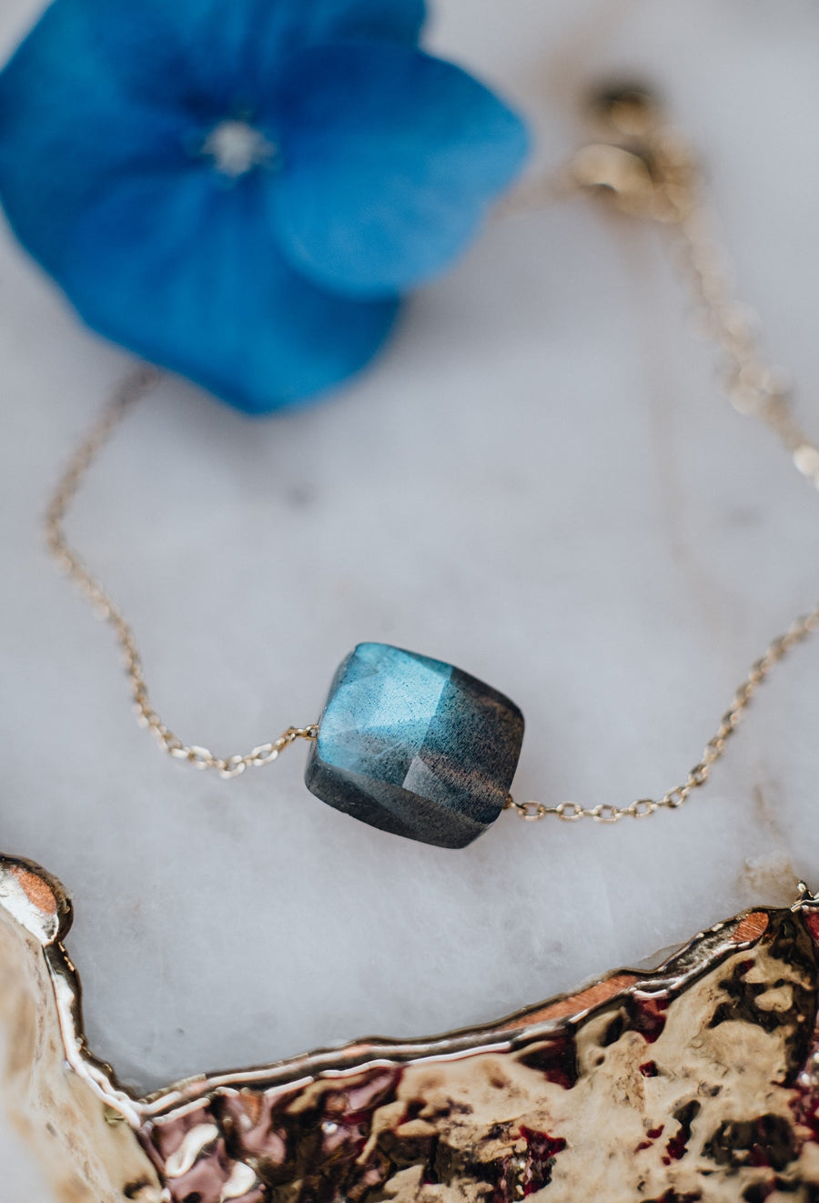 Bracelet carré en labradorite