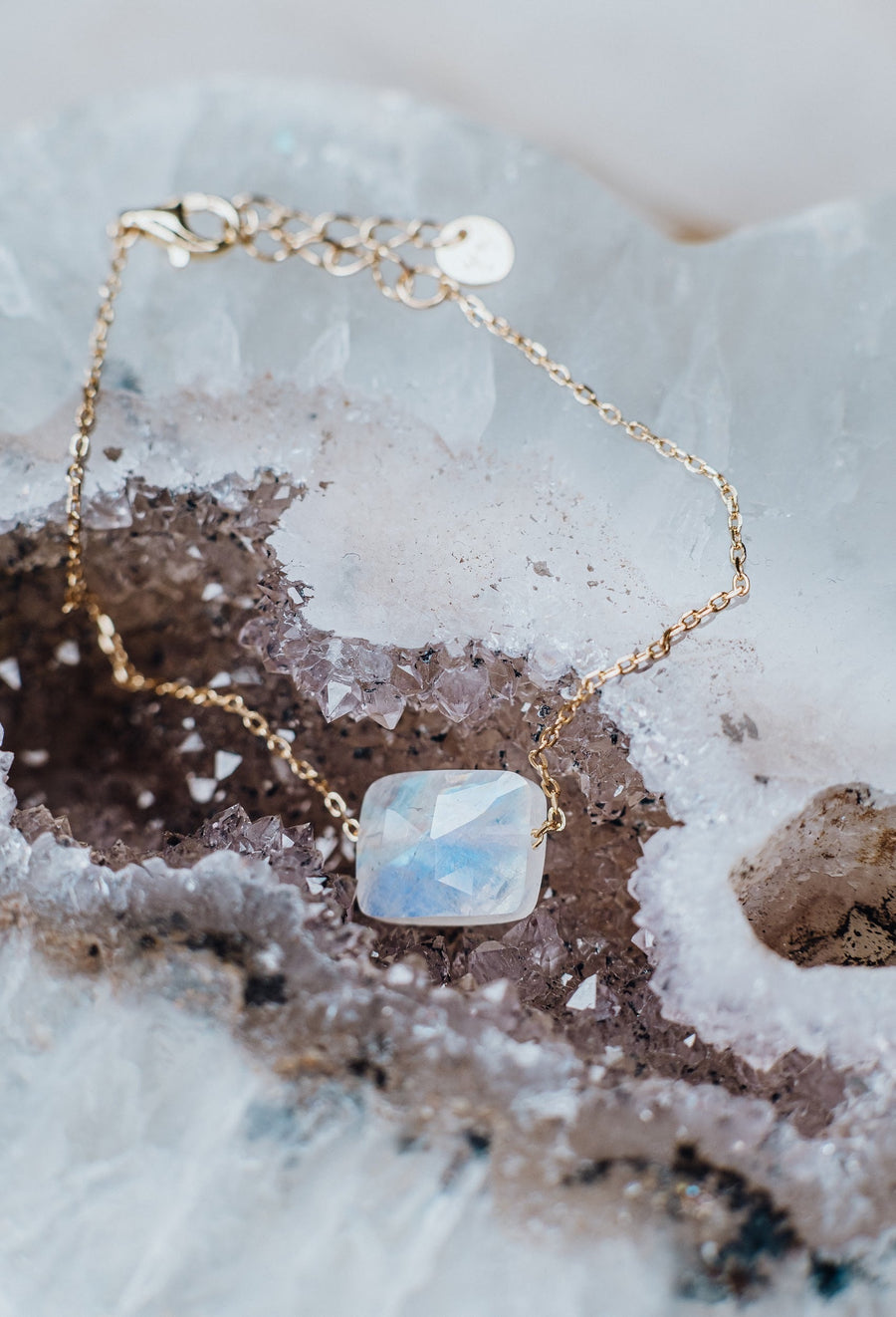Bracelet carré en pierre de lune