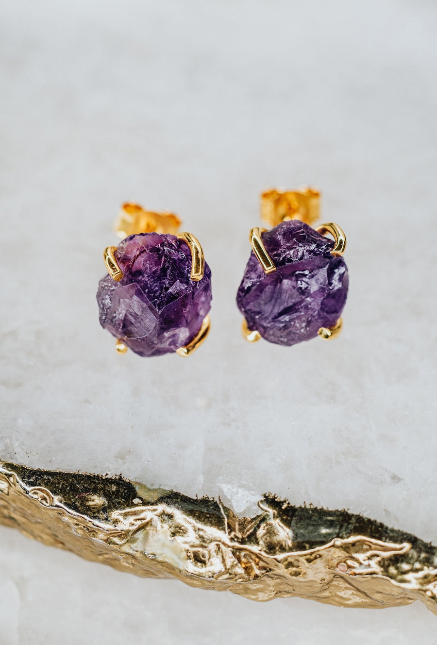 Boucles d'oreilles cloutées en améthyste